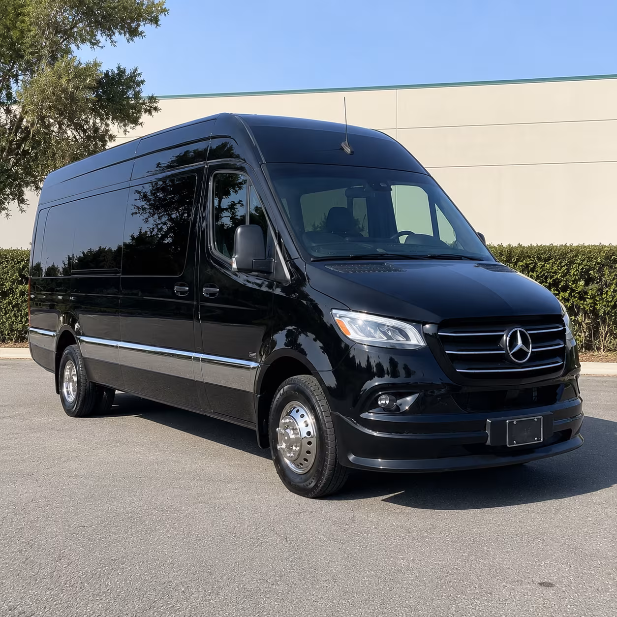 find the perfect transportation for your next airport transfer 4