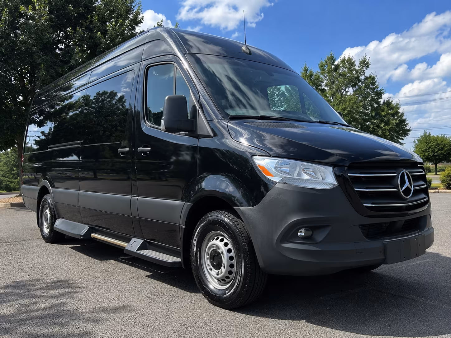 find the perfect transportation for your next corporate event 1