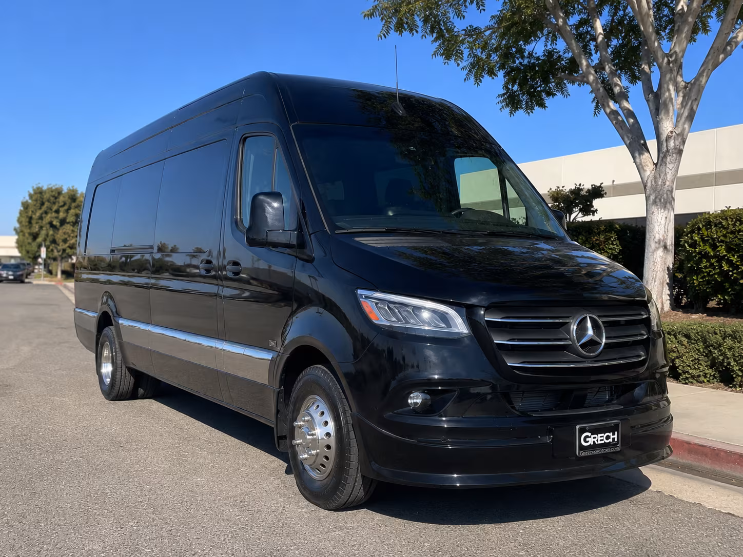 find the perfect transportation for your next wine tour 4